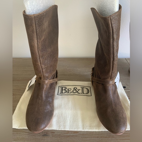 BE & D Brown Distressed Leather Boots - Picture 8 of 9